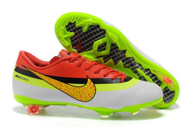 nike soccer boots 2013